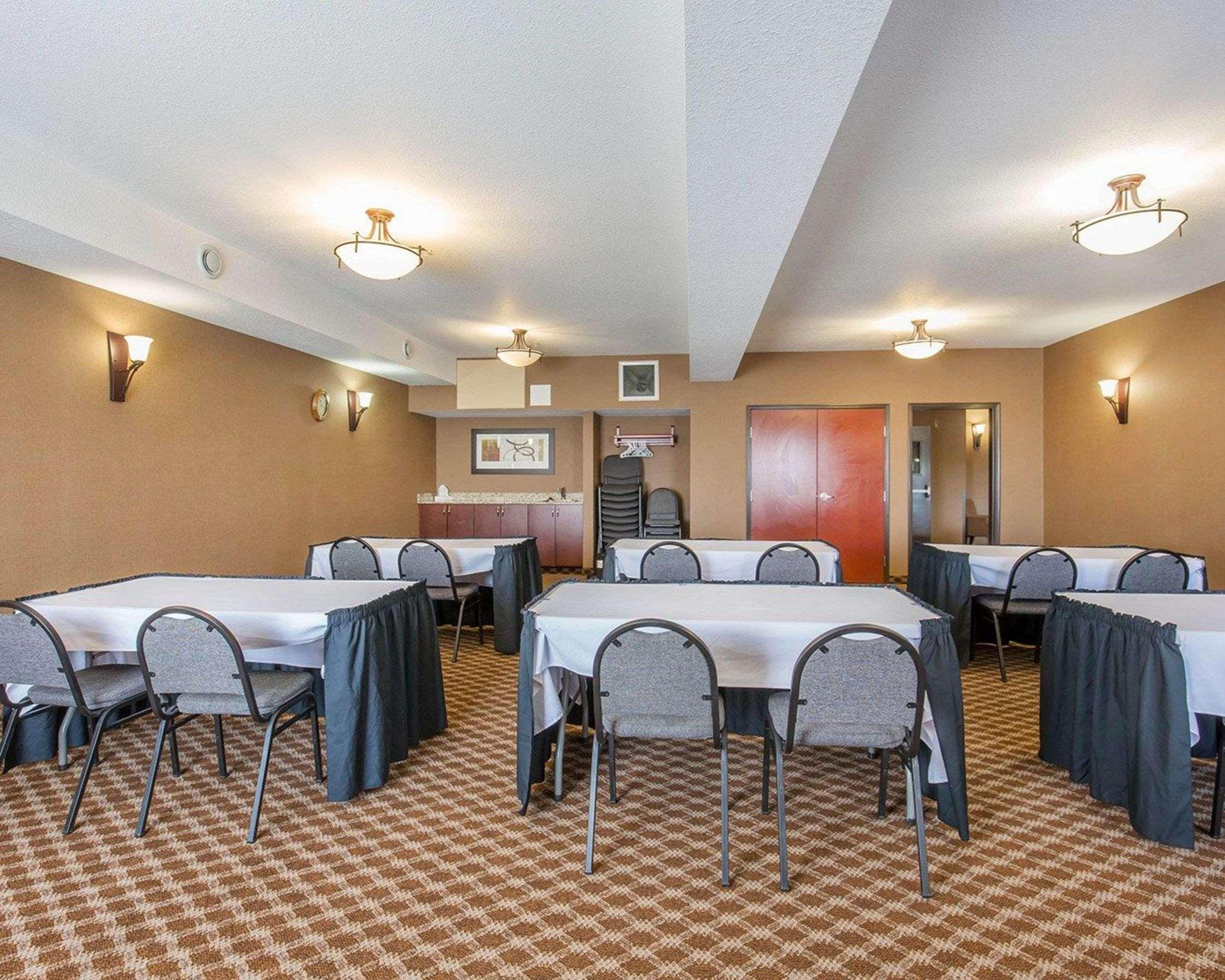 Comfort Inn & Suites Airdrie Zewnętrze zdjęcie